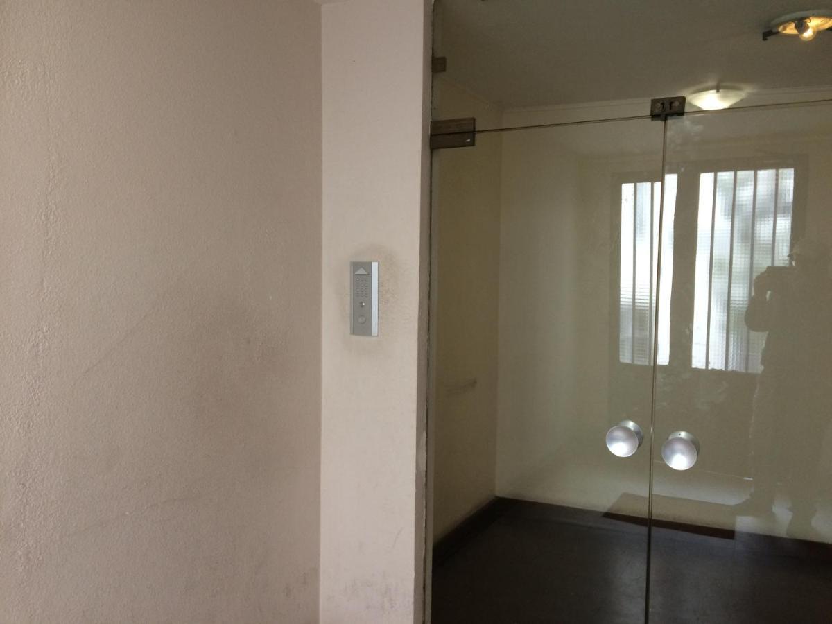 Studio Pigalle De 25 M2 - 2 Lits Simples Type Gigogne Pour 2 Personnes - Quartier Touristique De Paris - 2 Minutes De La Station Metro Pigalle ,Petit Train Vers La Butte Montmartre-Cabaret Moulin Rouge A 200 M,Cabaret Chez Michou-Restaurants-Saunas Apartment