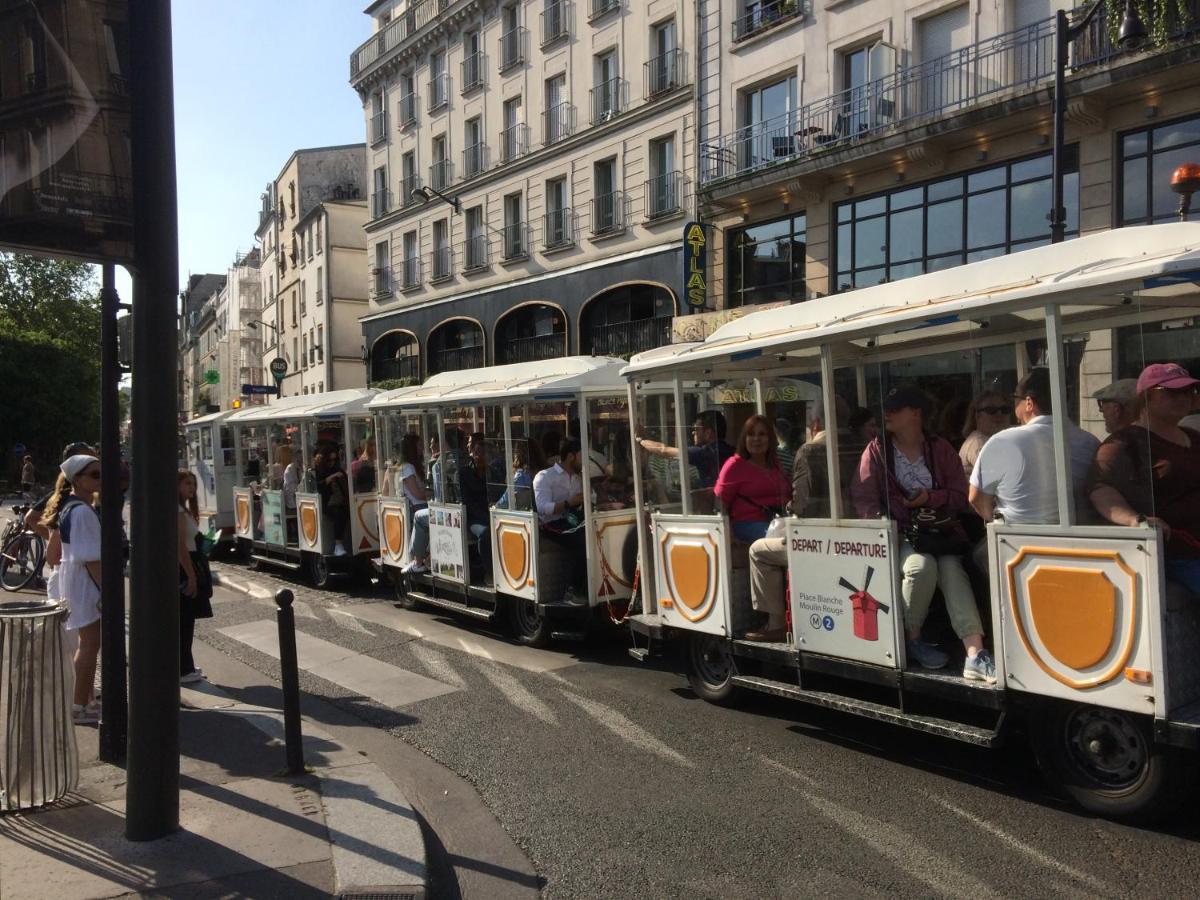 Studio Pigalle De 25 M2 - 2 Lits Simples Type Gigogne Pour 2 Personnes - Quartier Touristique De Paris - 2 Minutes De La Station Metro Pigalle ,Petit Train Vers La Butte Montmartre-Cabaret Moulin Rouge A 200 M,Cabaret Chez Michou-Restaurants-Saunas Paris